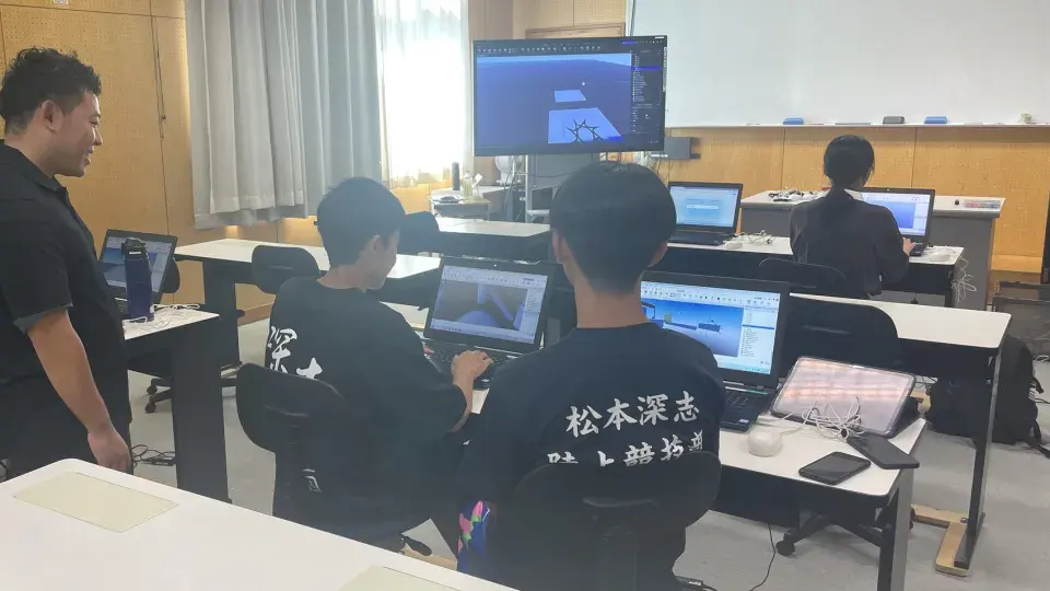 松本深志高校での探究授業の様子